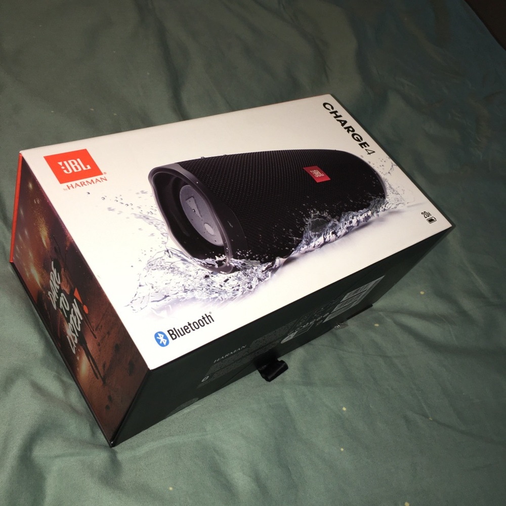 JBL Charge 4